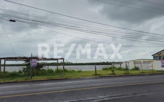 TERRENO- COMERCIAL EN VENTA
