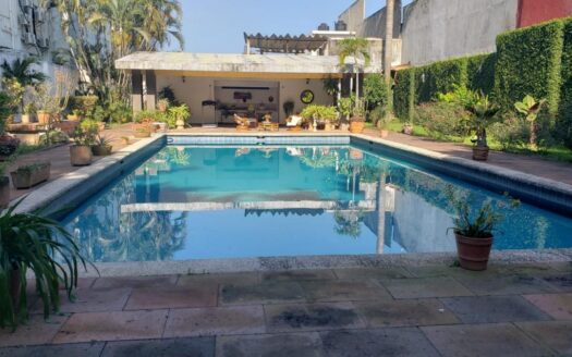 CASA – COMERCIAL EN VENTA Y RENTA