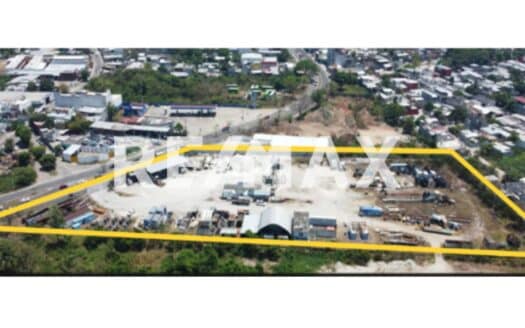 TERRENO COMERCIAL EN RENTA