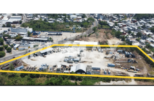 TERRENO COMERCIAL EN RENTA