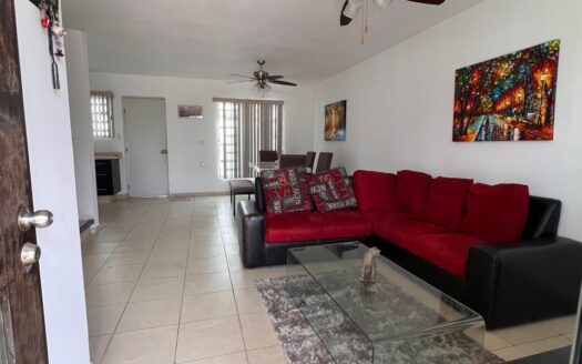 Casa en Venta – Privanzas del Campo