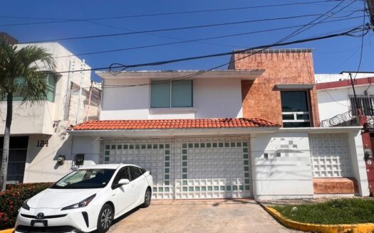 CASA EN RENTA PRADOS DE VIILAHERMOSA