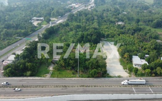 TERRENO – COMERCIAL EN VENTA
