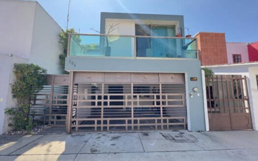 CASA EN VENTA, FRACC. SOL CAMPESTRE, ZONA COUNTRY VILLAHERMOSA, TABASCO