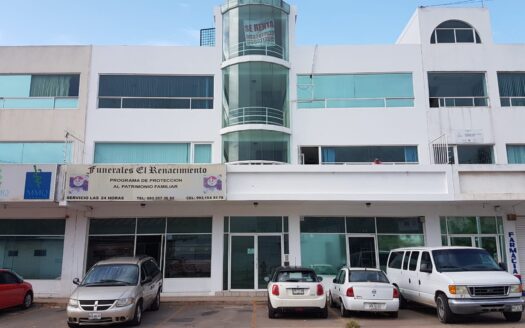 LOCAL RENTA PLAZA MACAYOS AV UNIVERSIDAD