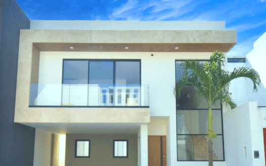 CASA EN VENTA EN FRACCIONAMIENTO CENTROPOLIS, VILLAHERMOSA, TABASCO