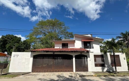 CASA EN VENTA COLONIA LAS ROSAS, COMALCALCO TABASCO.