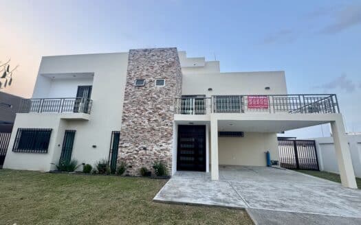 CASA EN VENTA FRACC.RESIDENCIAL ONIX