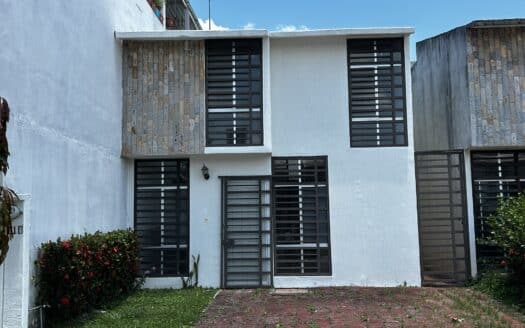 Casa en Venta en Fracc. La Huerta, Ranchería Lagartera, Villahermosa, Tabasco