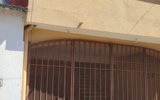 SE VENDE CASA EN, CASA BLANCA
