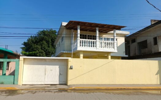 CASA RENTA PUERTO CEIBA PARAISO, CASA STAFF U OFICINAS