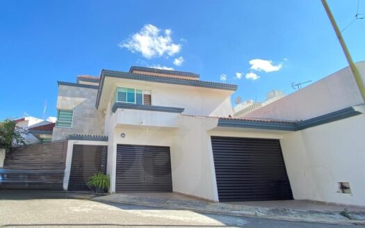 CASA EN VENTA | FRACCIONAMIENTO GALAXIA