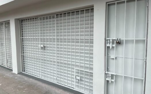 LOCAL AV UNIVERSIDAD
