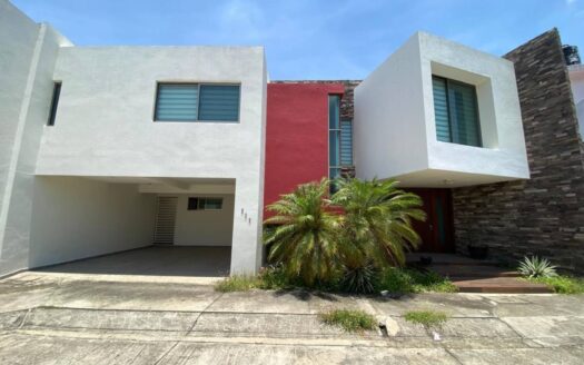 CASA EN VENTA EN FRACC. SOL CAMPESTRE, VILLAHERMOSA, TABASCO
