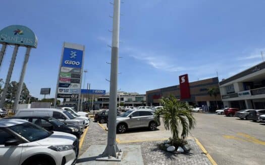 LOCAL EN RENTA EN PLAZA SAN LUIS