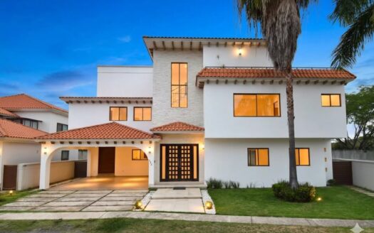 CASA EN RENTA RESIDENCIAL COUNTRY SAN MARCOS ETAPA 1