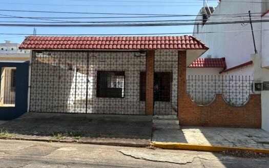 CASA EN RENTA, 3 RECÁMARAS FRACC ELECTRICISTAS