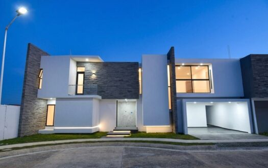 CASA EN RENTA RESIDENCIAL MONTECRISTO