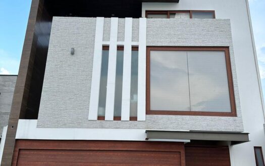 CASA EN VENTA, 4 RECÁMARAS CON BAÑO PROPIO RESIDENCIAL CENTROPOLIS A UN LADO DE ALTABRISA