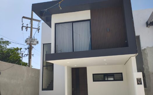 CASA EN VENTA, 3 RECÁMARAS CON BAÑO PROPIO FRACCIONAMIENTO KAOBA